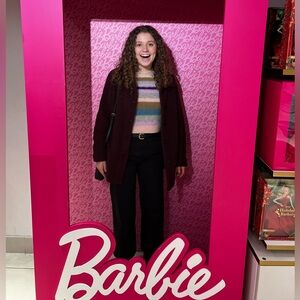 Meet your Posher, Ana